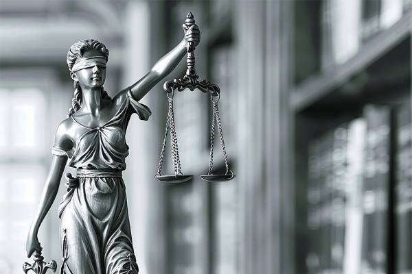 Foto: Statue von Justitia